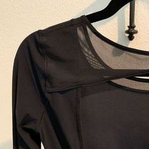 Lululemon top mix and mesh long sleeve